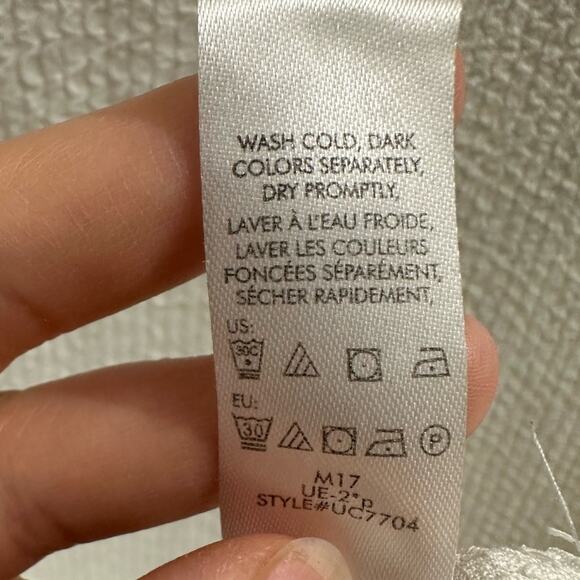 Calvin Klein White Sleeveless Shirt/Top Textured Fabric Keyhole Metal Piece XL - Picture 9 of 9